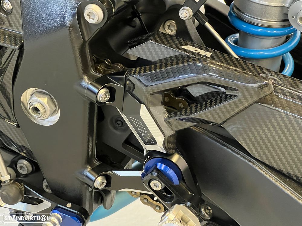 BMW M 1000 R M Competition - Carbon / Akrapovic - 33