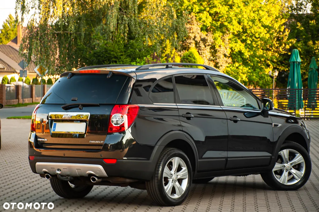 Chevrolet Captiva ver-2-4-2wd-7-sitzer-ls-family-edition - 15