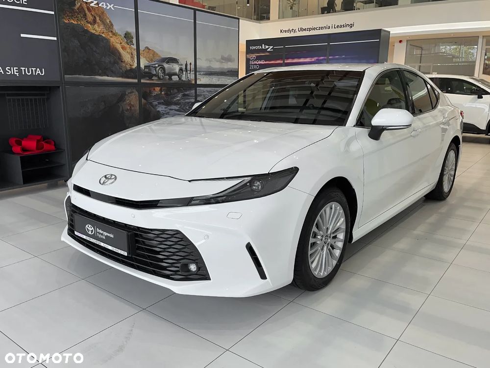 Toyota Camry 2.5 Hybrid Dynamic Force Comfort e-CVT - 2