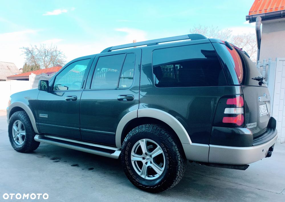 Ford Explorer 4.0 4WD - 17