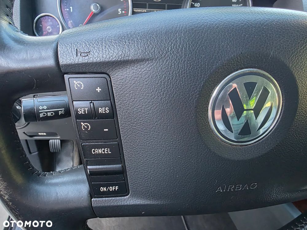 Volkswagen Touareg 3.0 V6 TDI Blue Motion DPF Automatik - 11