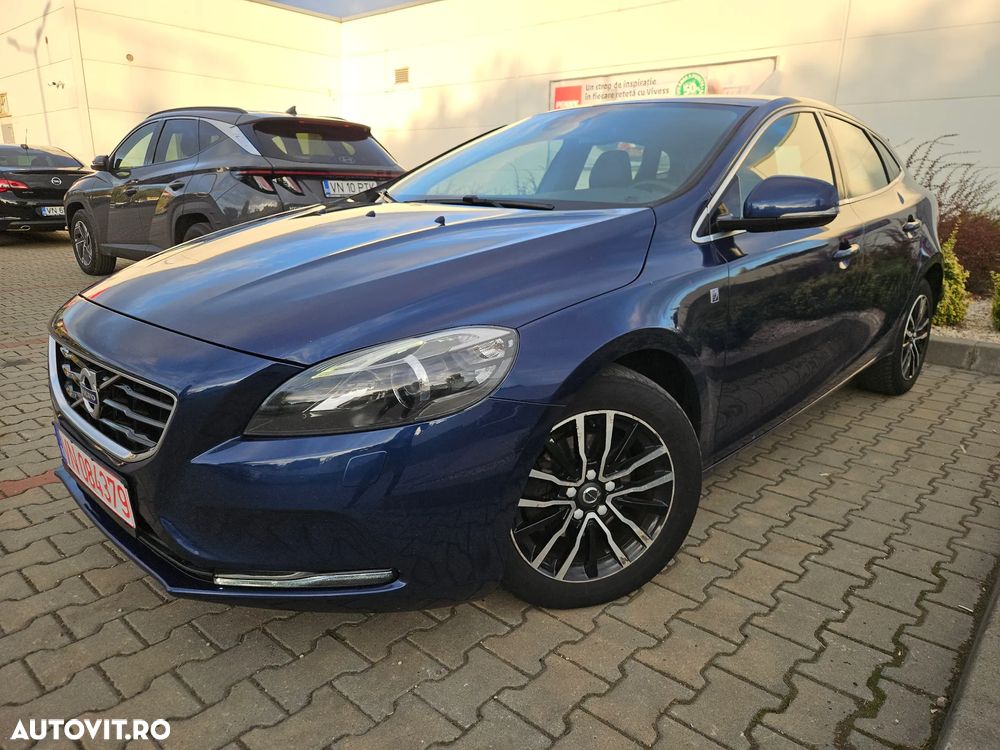 Volvo V40 D2 Ocean Race - 1