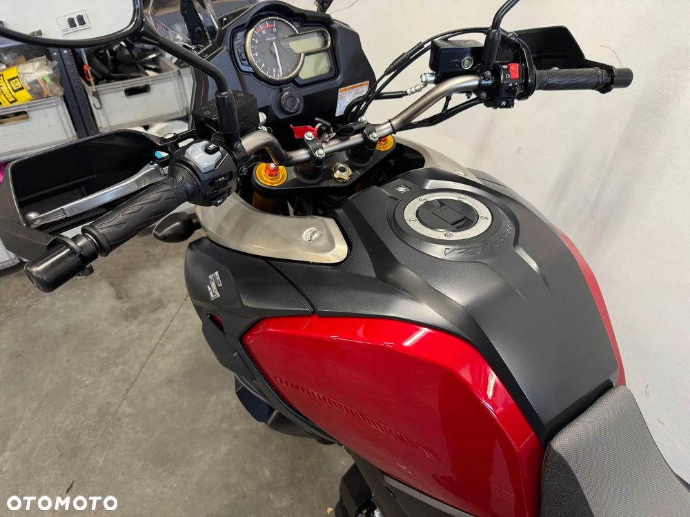 Suzuki V-STROM - 21