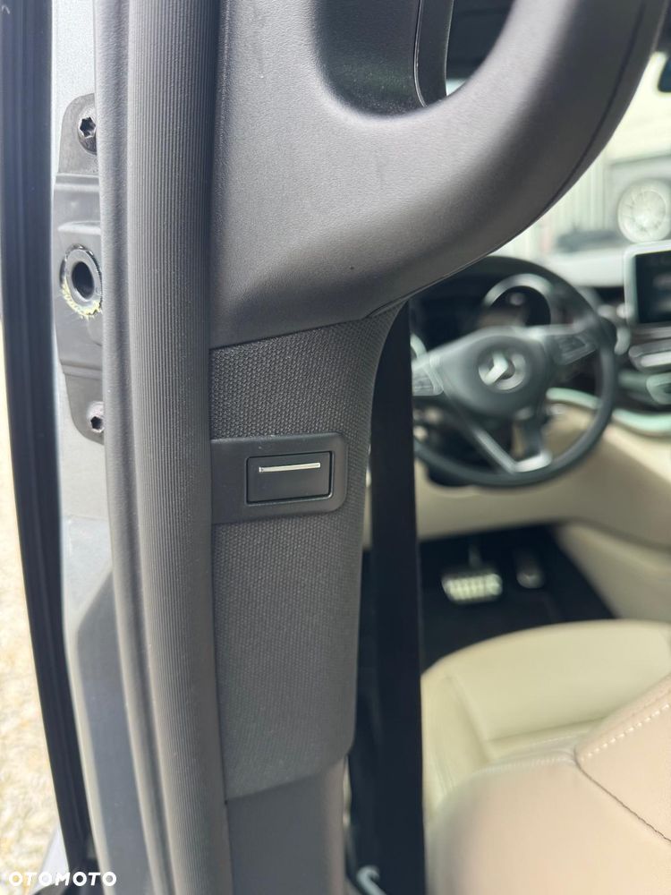 Mercedes-Benz Klasa V 300 d lang 9G-TRONIC Avantgarde Edition 2020 - 9