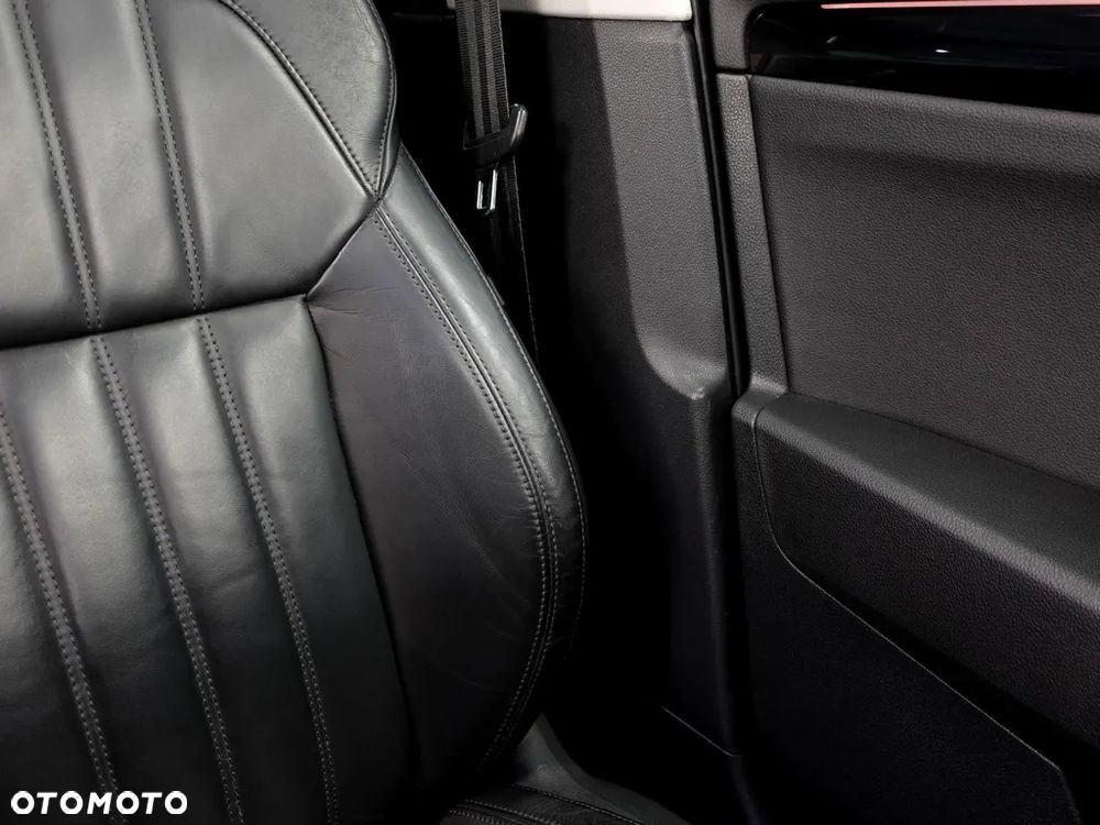 Skoda Superb 2.0 TDI SCR L&K DSG - 14