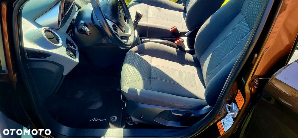 Ford Fiesta 1.25 Titanium EU5 - 14