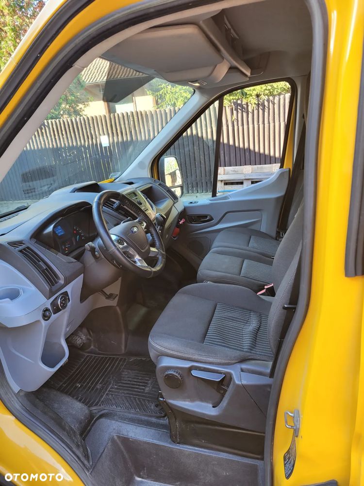 Ford Transit - 18