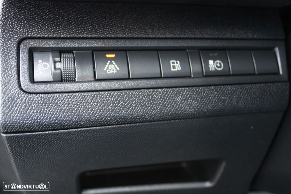 Peugeot 3008 1.6 Hybrid Allure Pack e-EAT8 - 27