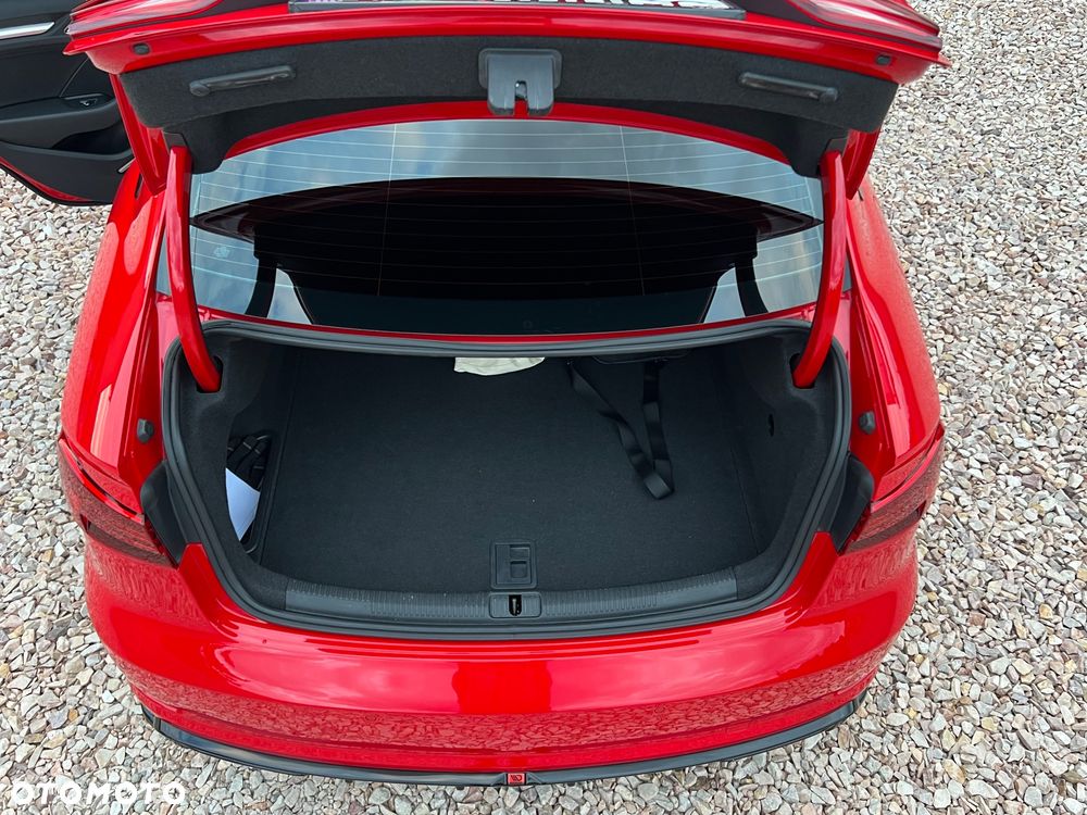 Audi S3 TFSI Sportback quattro S tronic - 10