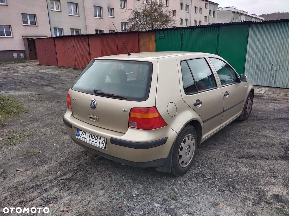 Volkswagen Golf 1.4 Basis - 4