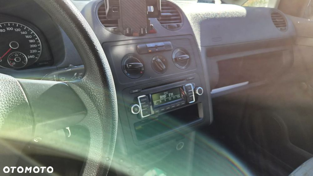 Volkswagen Caddy - 9