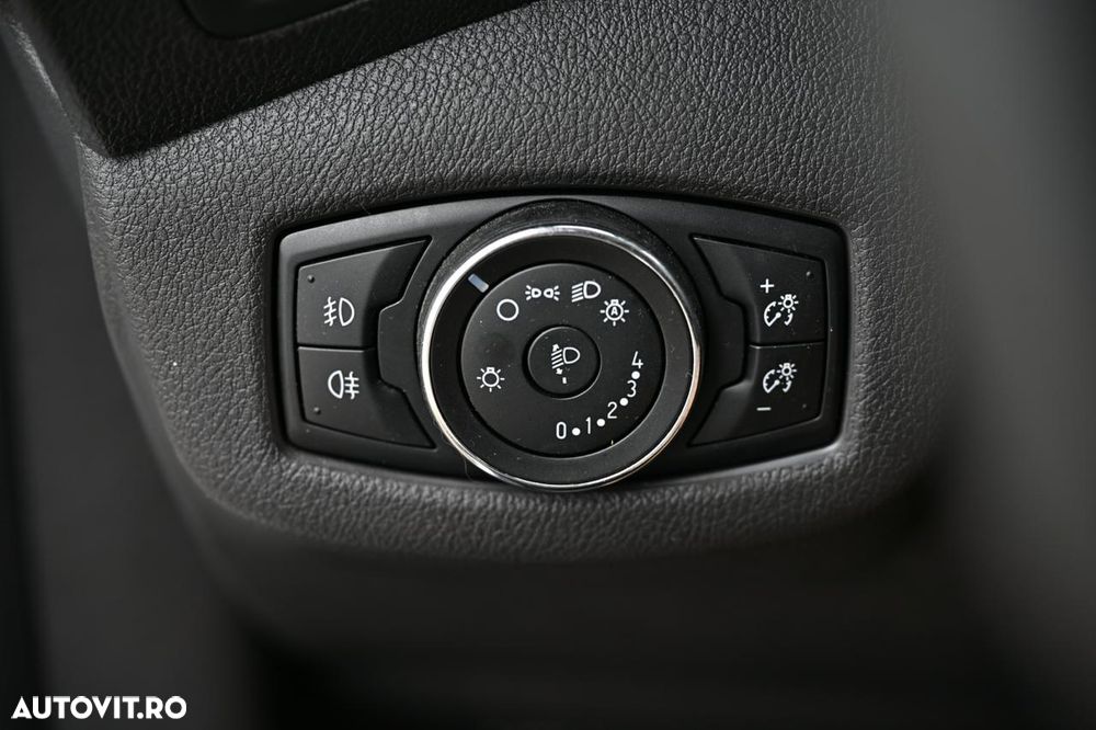 Ford Transit Connect - 14