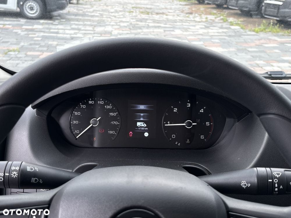 Opel Movano - 13