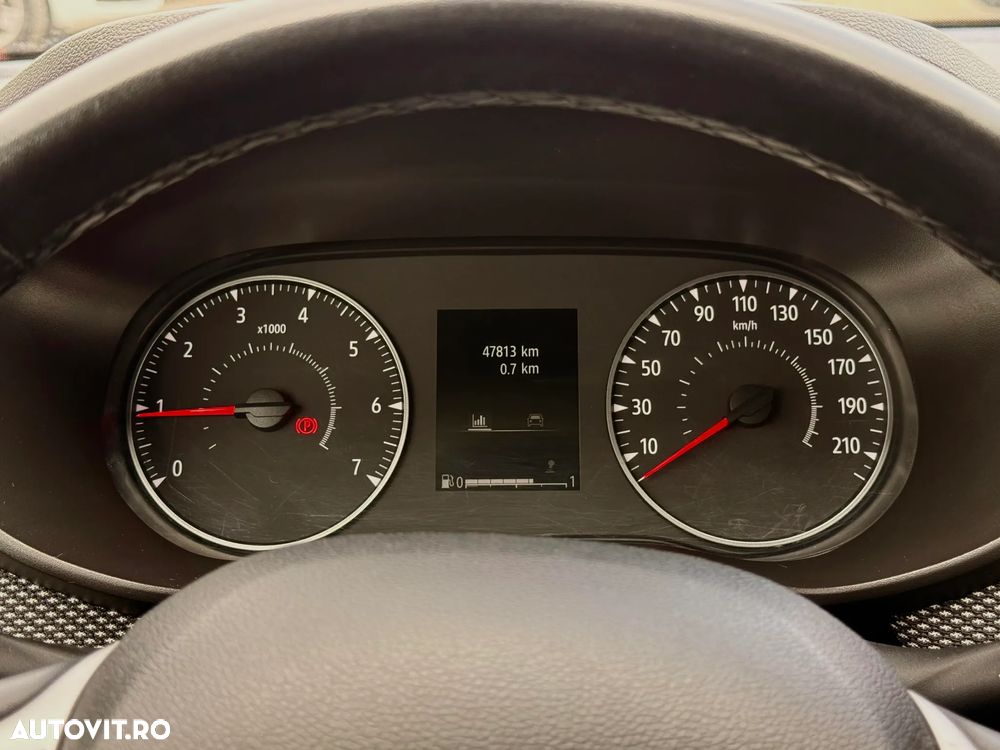 Dacia Logan TCe 90 MT5 Essential - 10