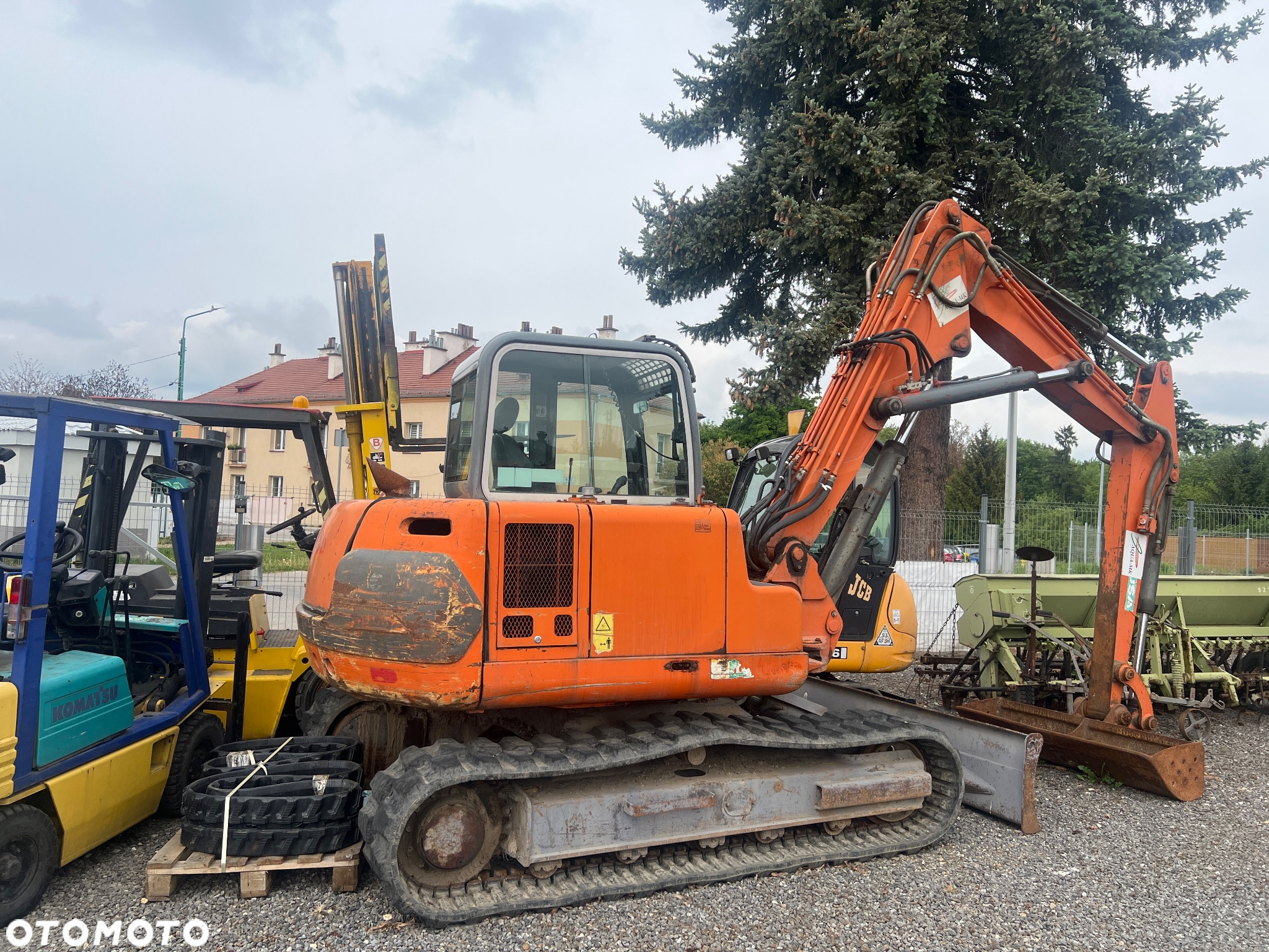 Caterpillar 438C - 22