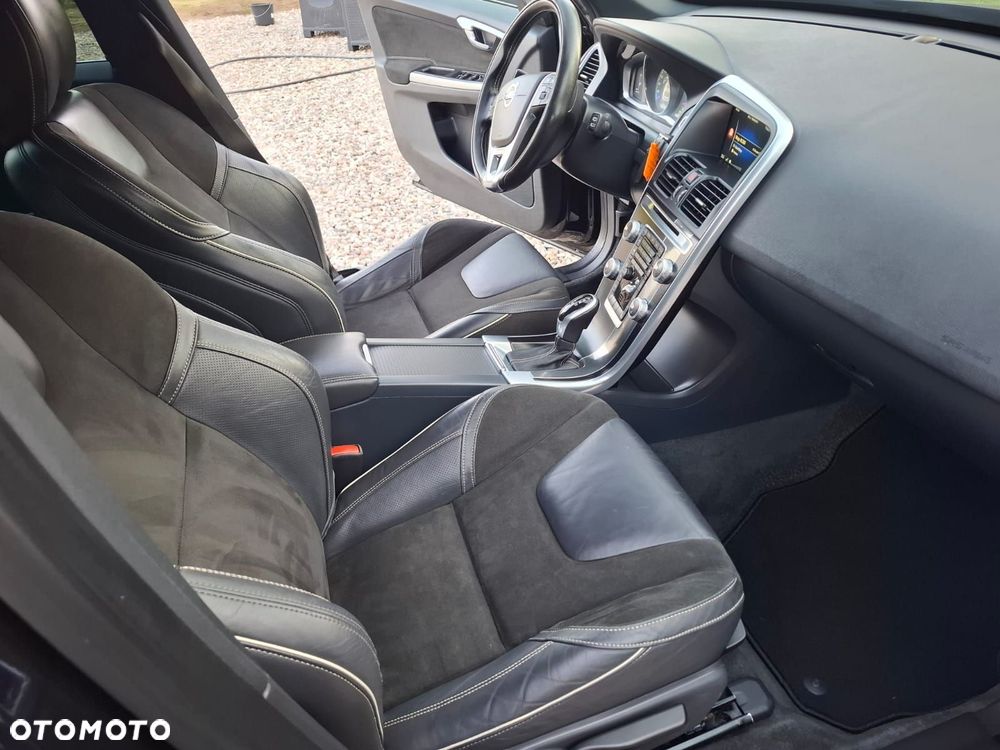 Volvo XC 60 D4 Drive-E R-Design Momentum - 15