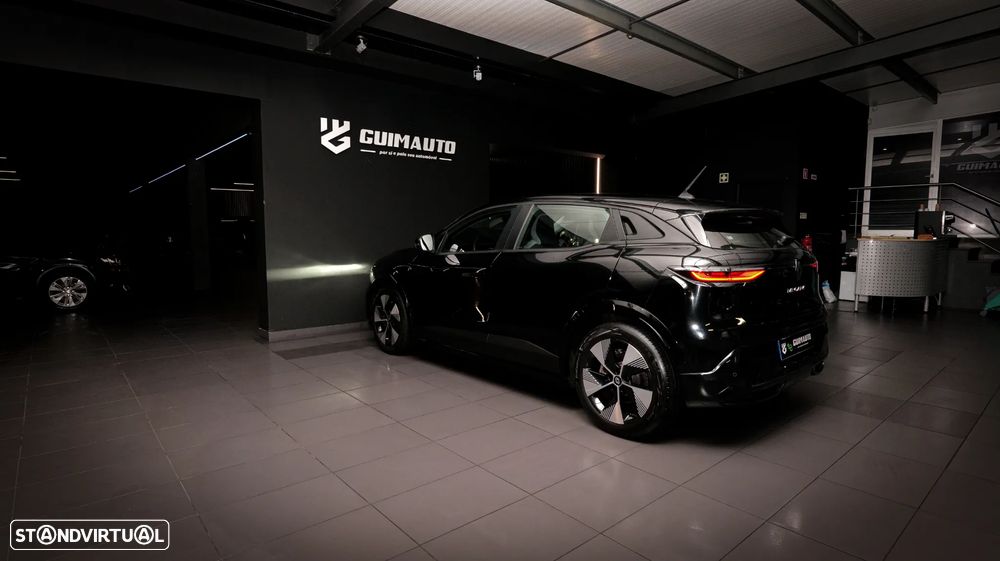 Renault Mégane E-Tech - 17