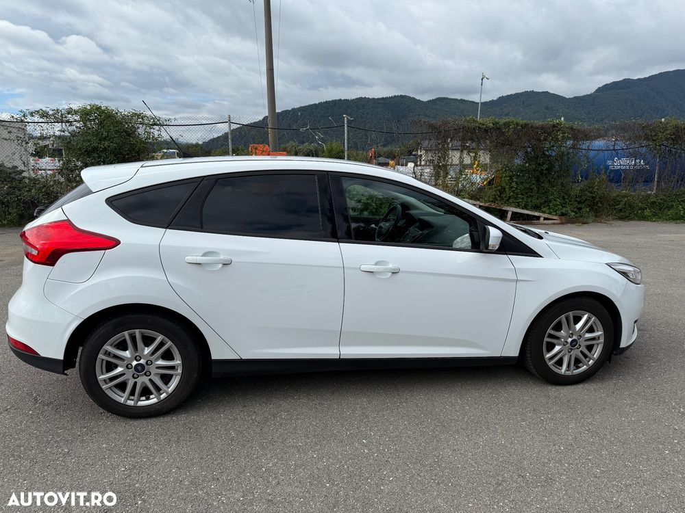 Ford Focus 1.0 EcoBoost Start-Stopp-System COOL&CONNECT DESIGN - 11