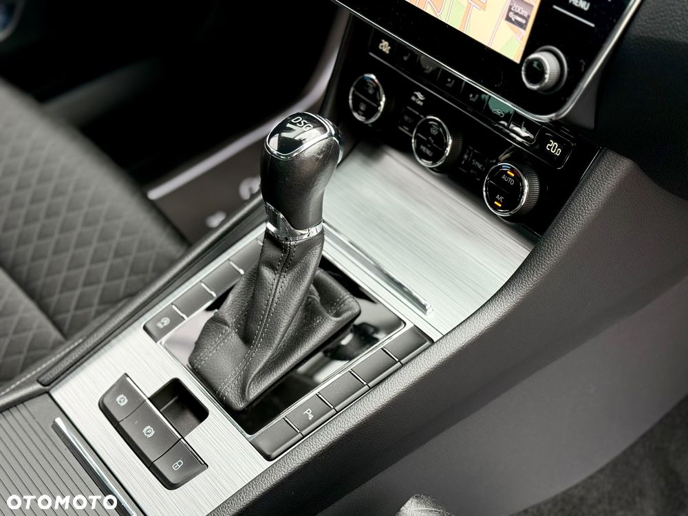 Skoda Superb 1.6 TDI DSG Ambition - 39