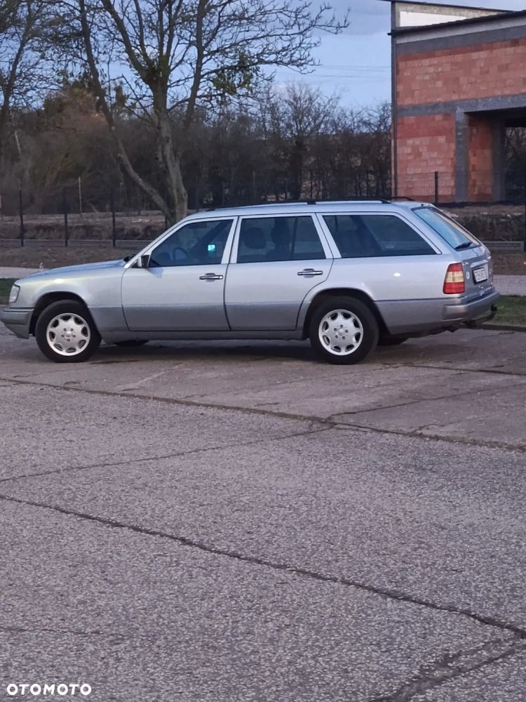 Mercedes-Benz Klasa E - 1