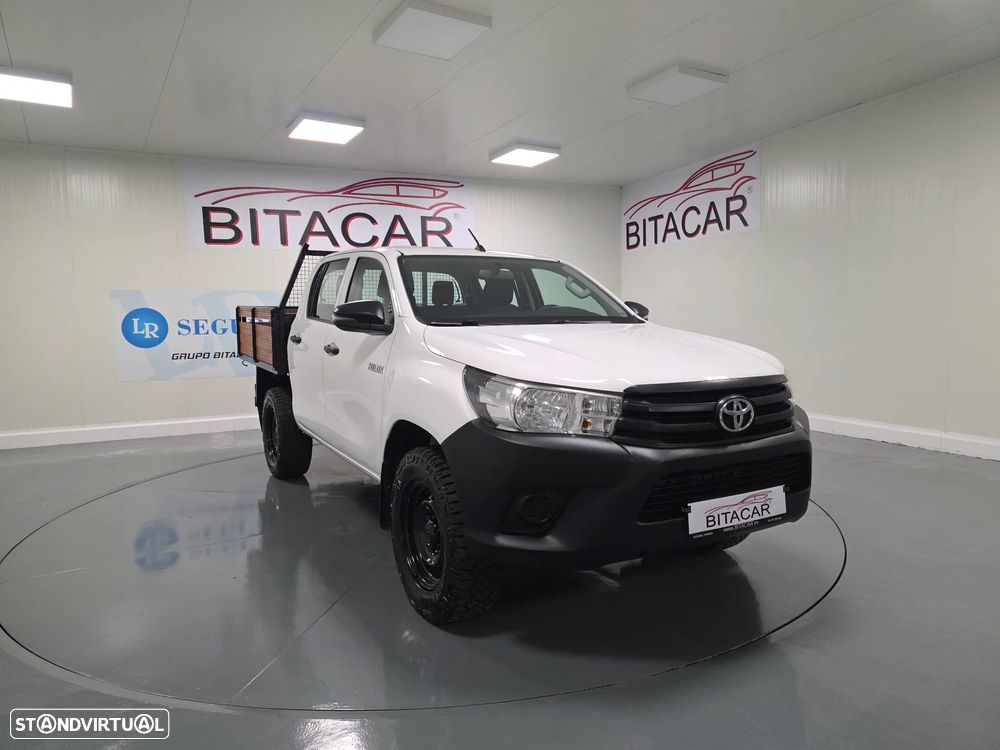Toyota HILUX 2.4 D-4D 4WD CD CH - 2