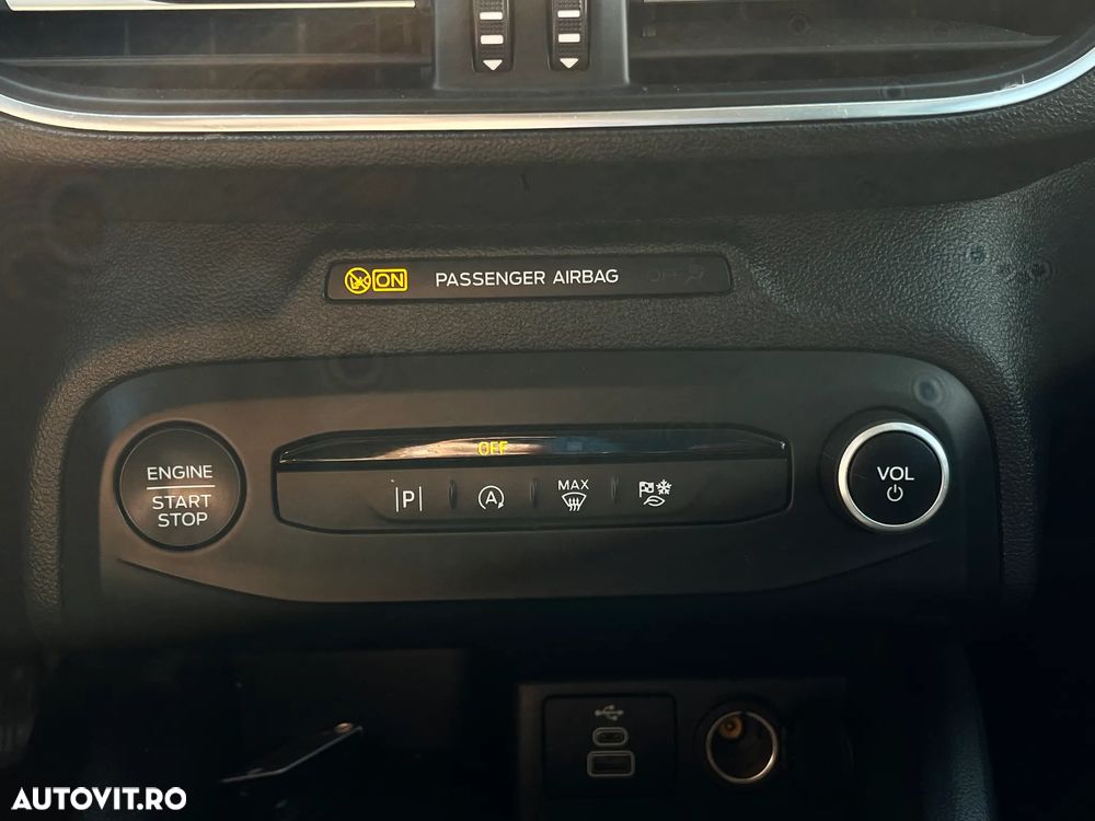 Ford Focus - 23