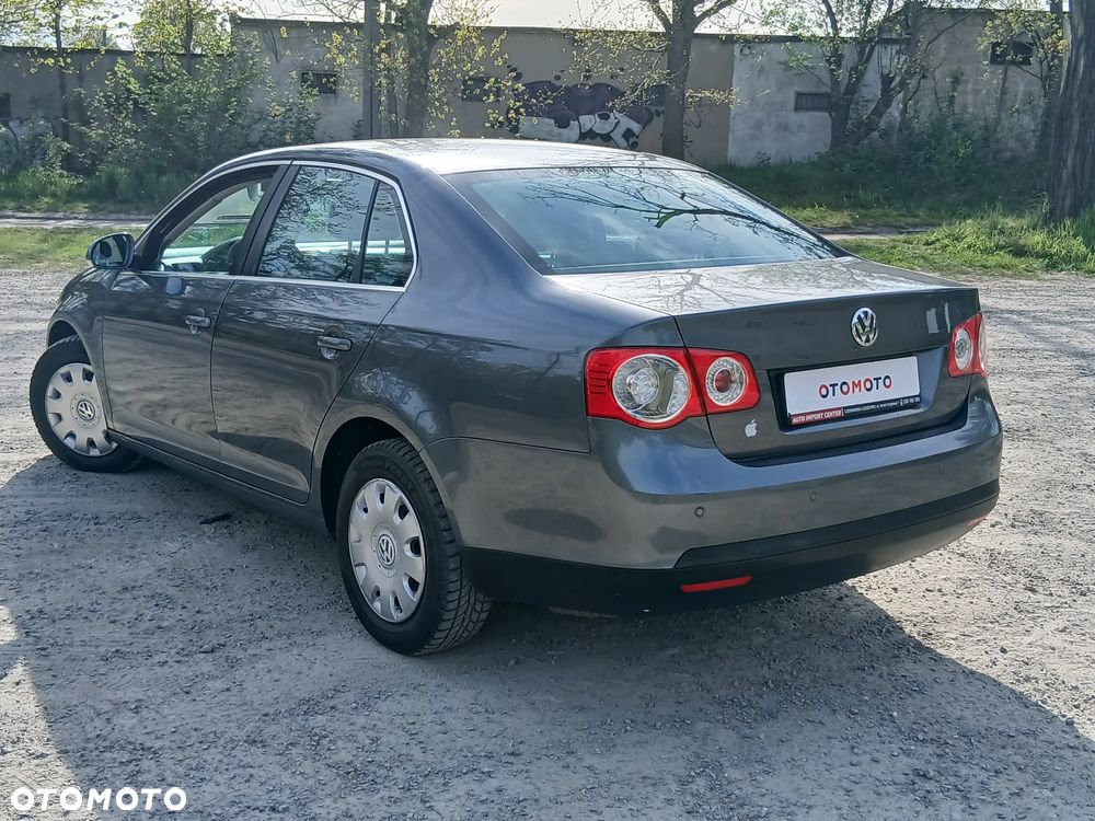 Volkswagen Jetta 1.4 TSI Comfortline - 28