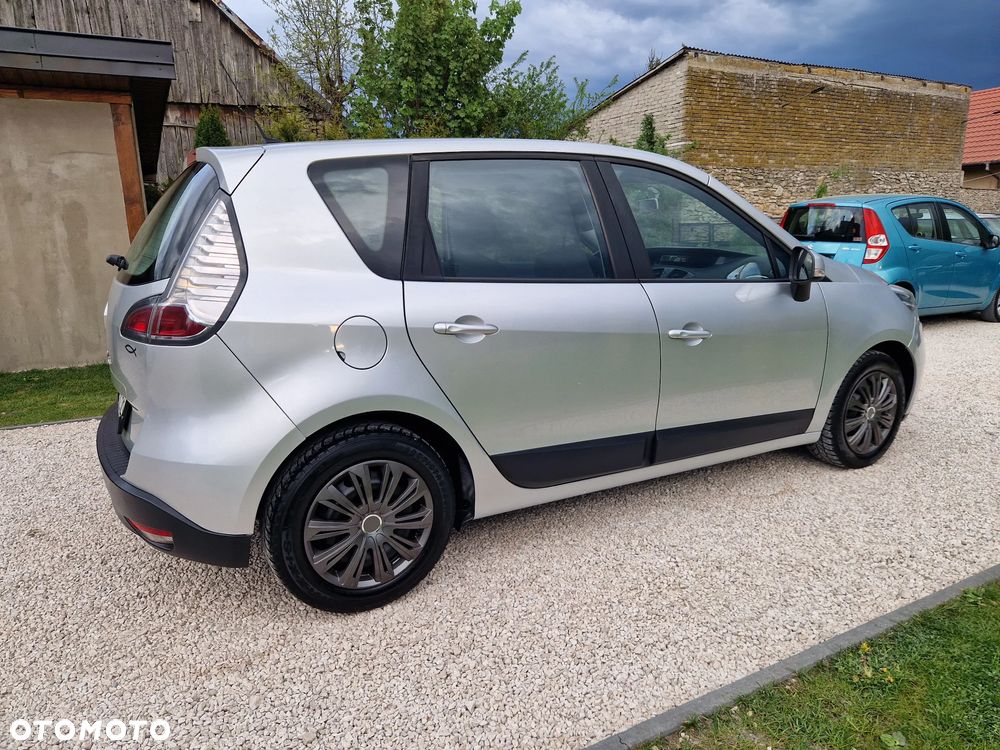 Renault Scenic 1.6 16V 110 TomTom Edition - 16