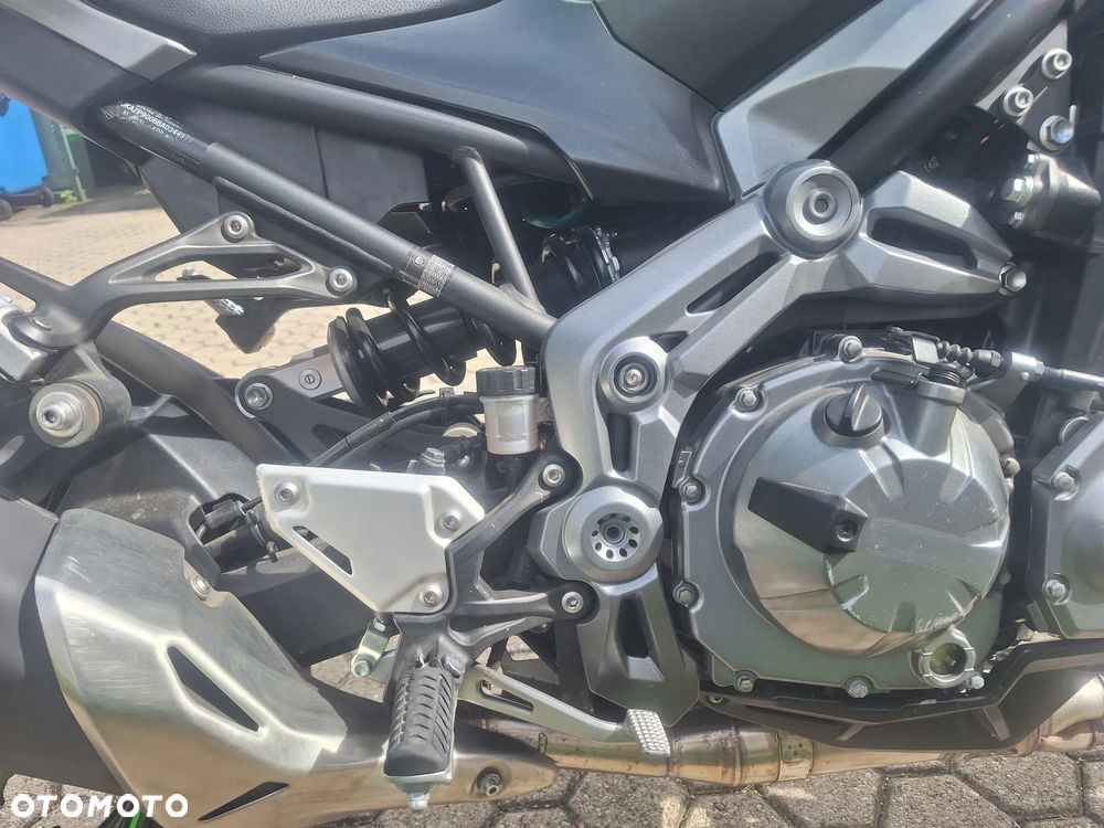 Kawasaki Z 900 - 18