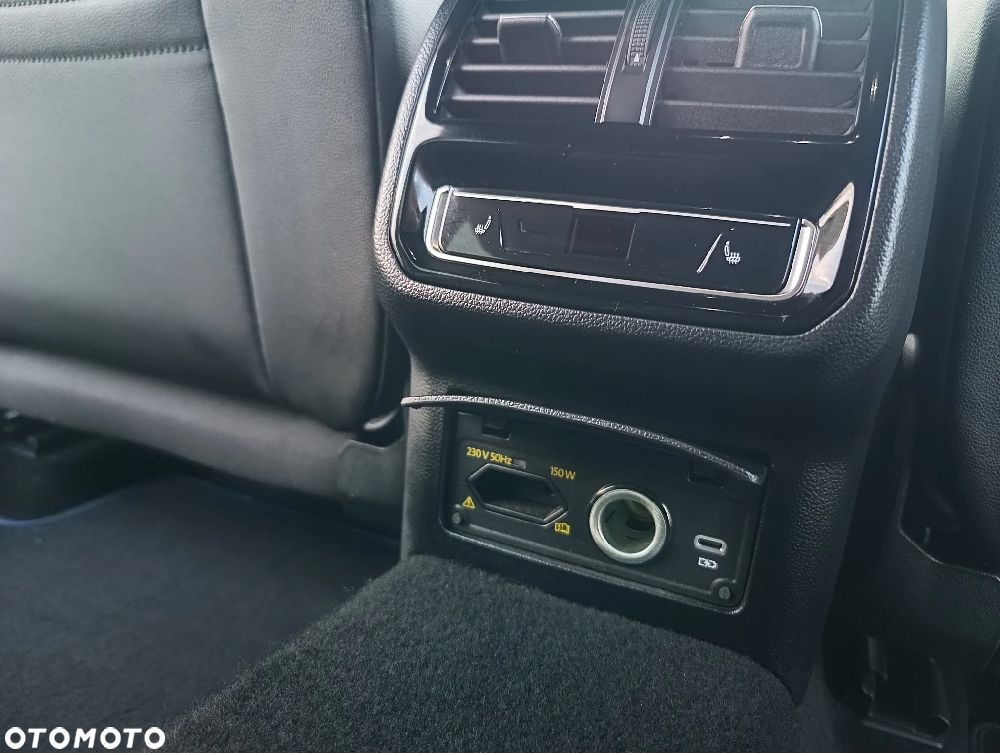Volkswagen Arteon 2.0 TSI 4Motion R DSG - 25