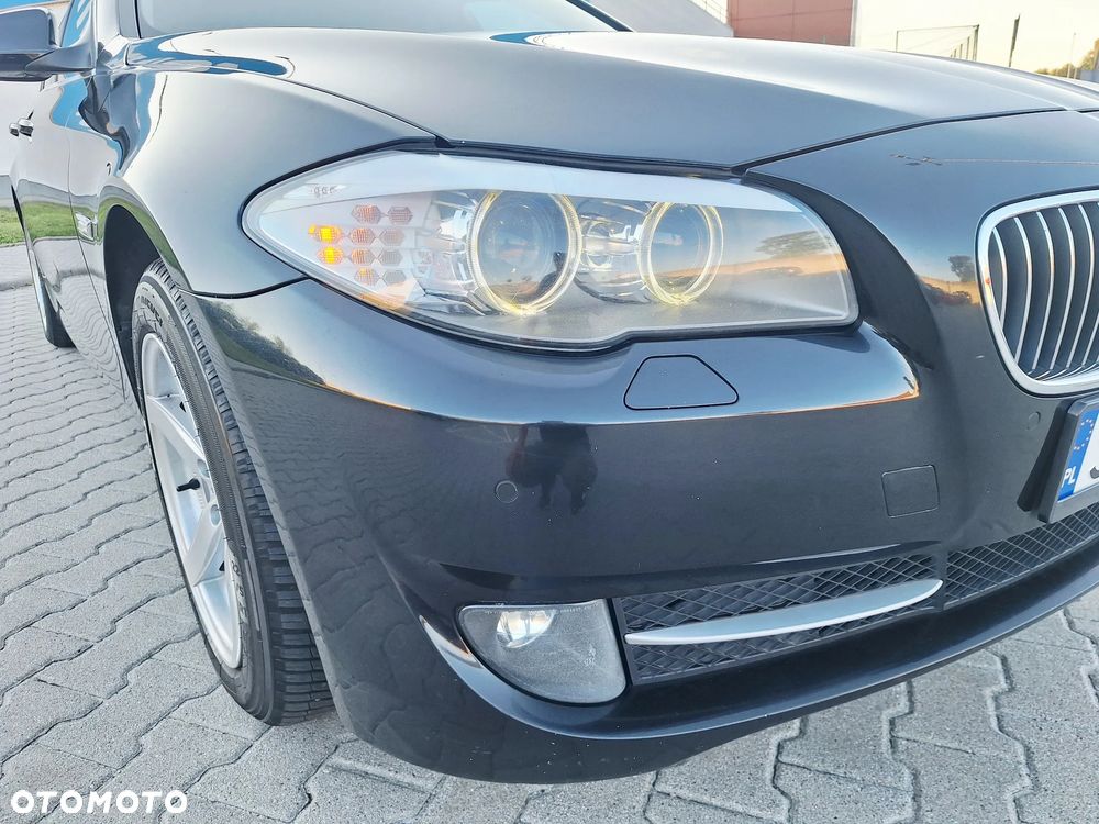 BMW Seria 5 520d - 25