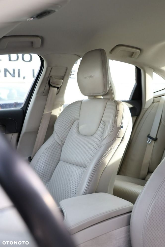 Volvo S90 - 15