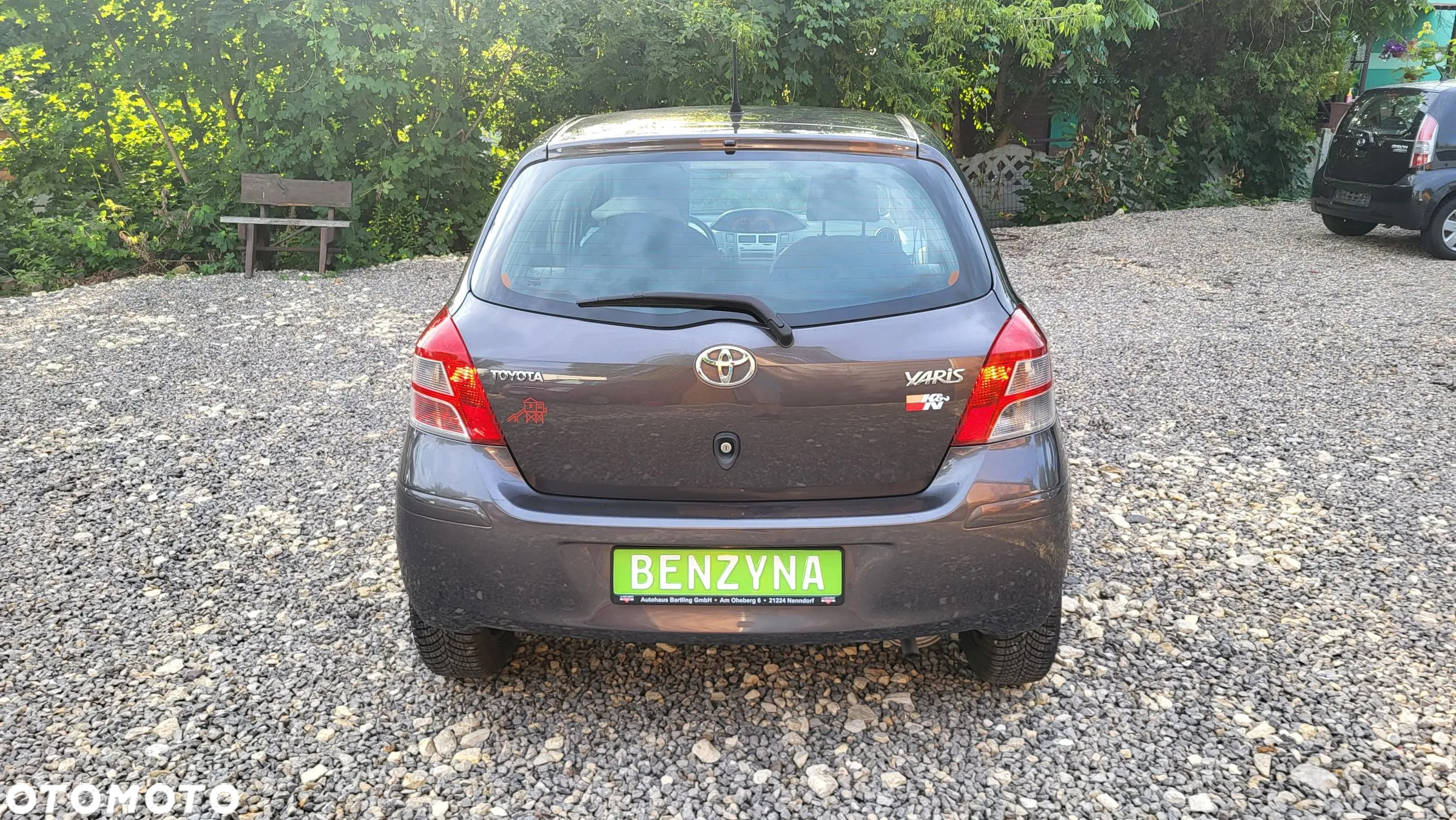 Toyota Yaris 1.0 Premium - 8