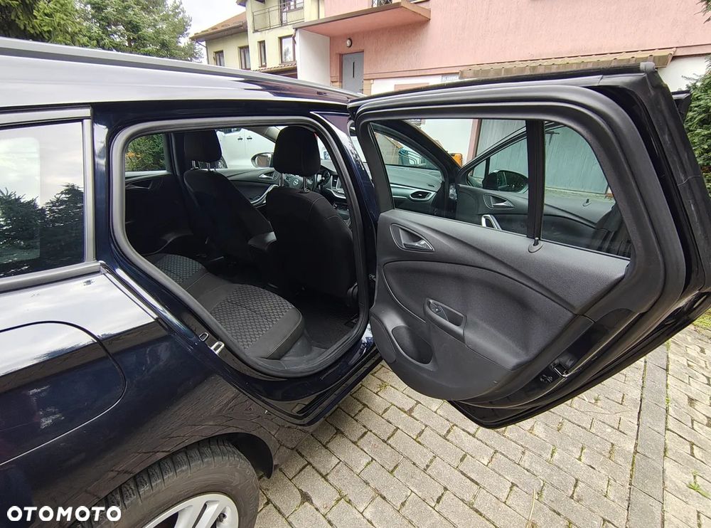 Opel Astra 1.6 CDTI Enjoy - 18