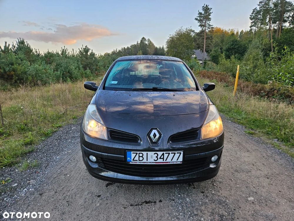 Renault Clio - 2