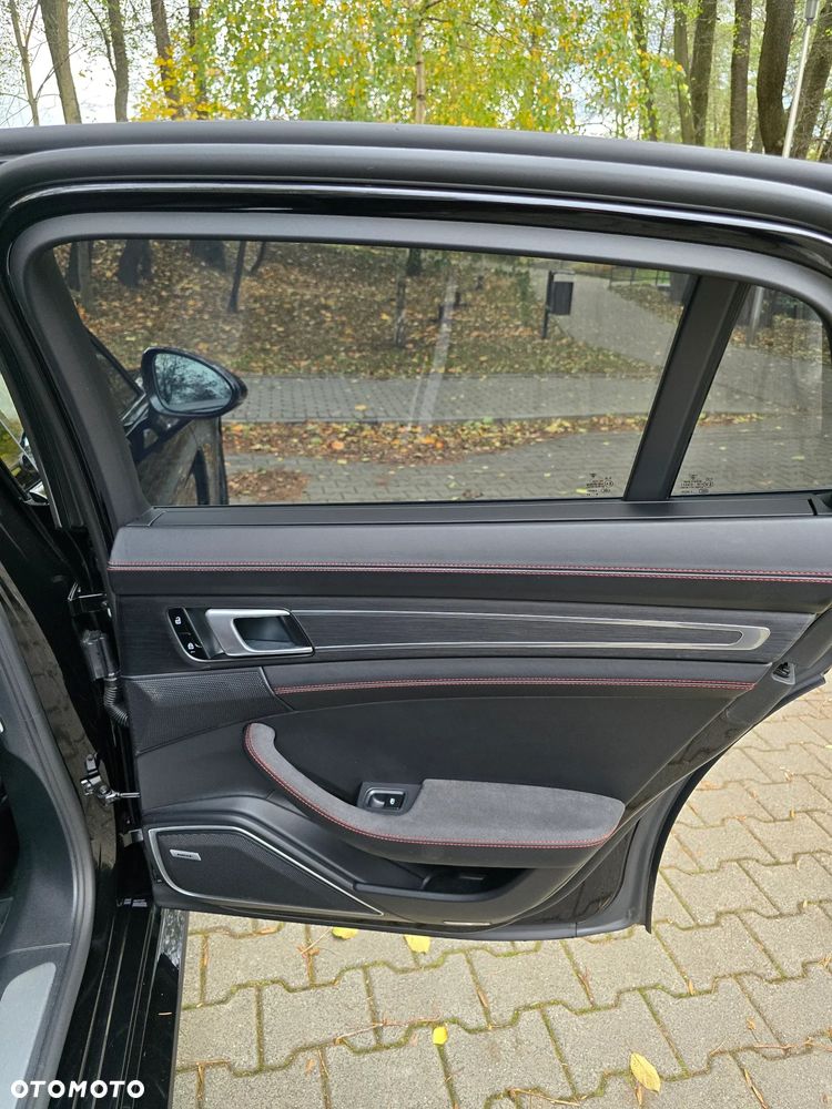 Porsche Panamera - 28