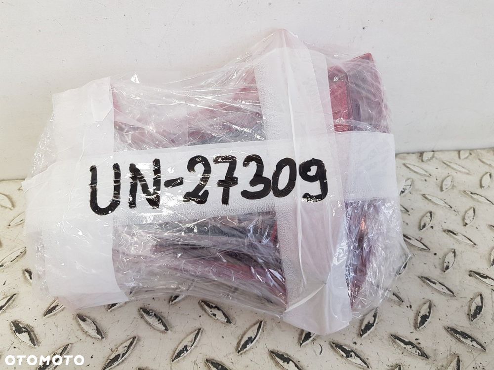 BARDZO ŁADNA ORYGINALNA LAMPA PRAWA TYLNA KIA SPORTAGE V 5 21-25 PRZECIWMGIELNA TYŁ 92406R2000 - 13