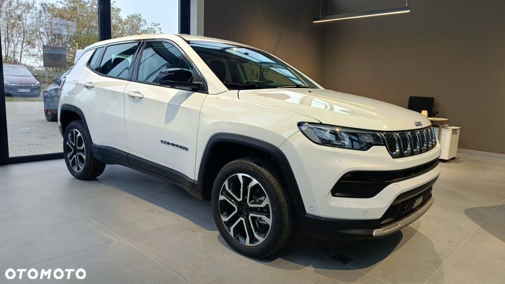 Jeep Compass - 4