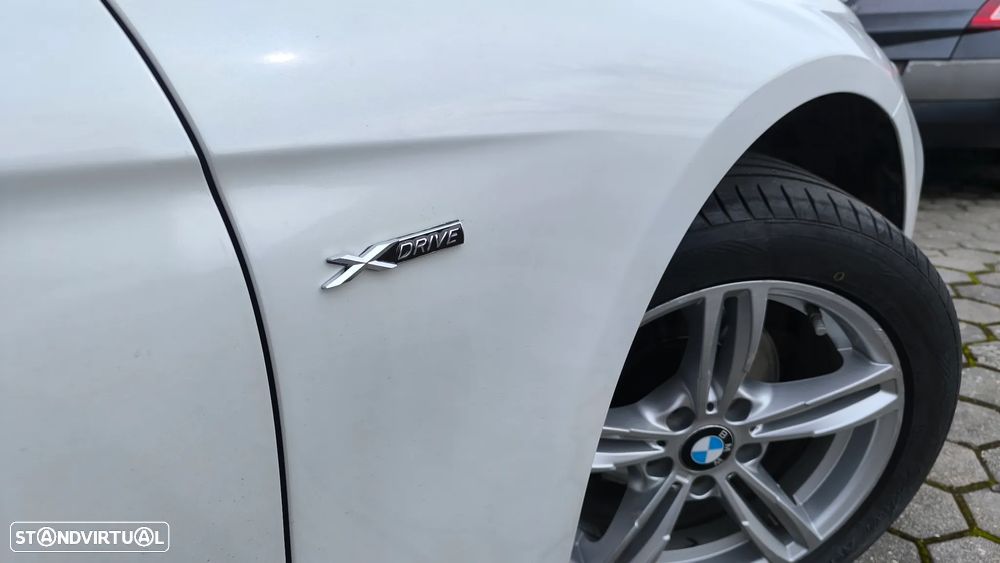 BMW 318 d xDrive Luxury Line - 4