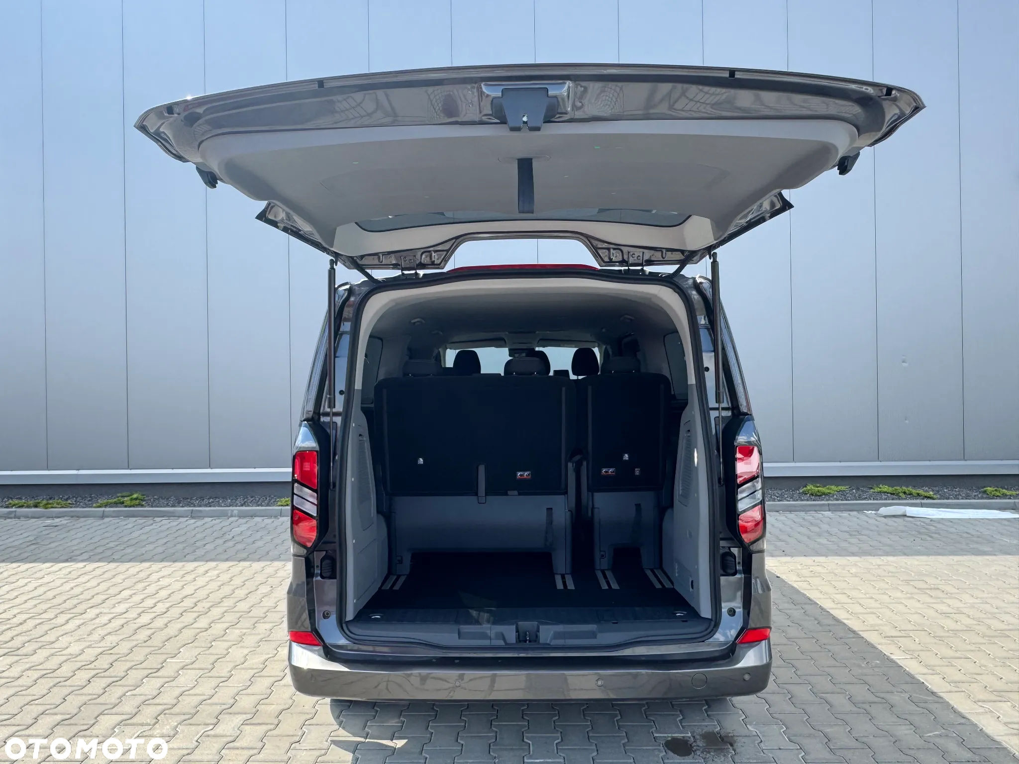 Ford Tourneo Custom 2.0 EcoBlue L2 Titanium SelectShift - 11