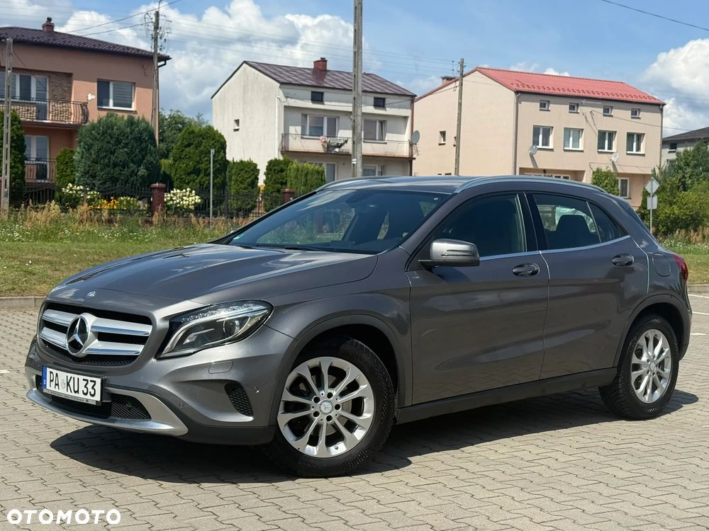 Mercedes-Benz GLA 200 UrbanStyle Edition - 12
