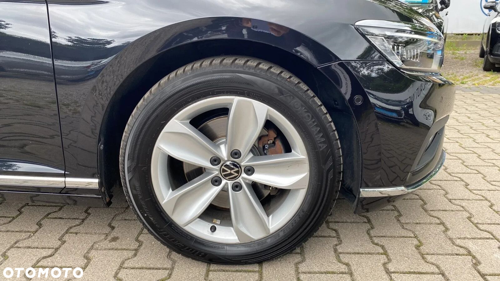 Volkswagen Passat - 10
