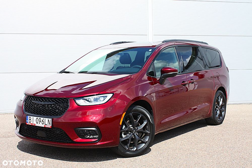 Chrysler Pacifica - 3