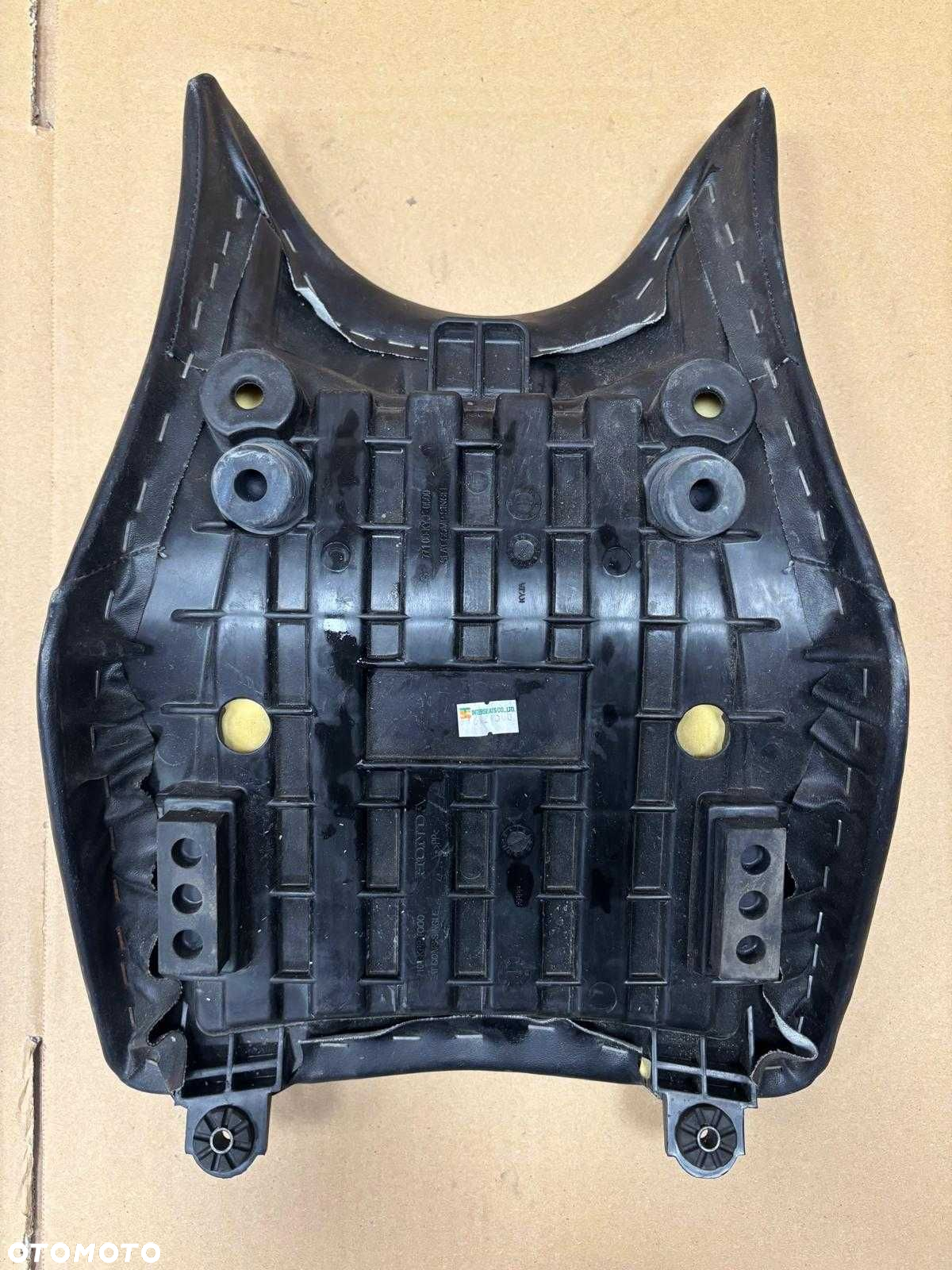 Siedzenie Fotel Kierowcy Honda 125 JC50. 2011-16 - 8