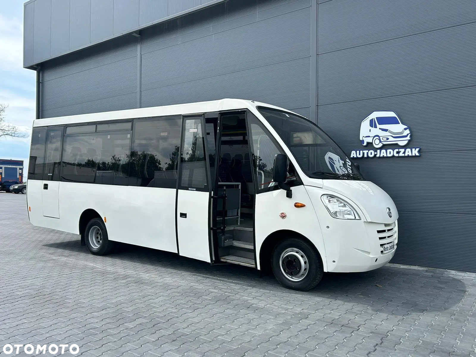 Iveco Daily 72C18 70C18 3.0 HPI Kapena Thesi 30 osób **Sprowadzony**2009R** - 6