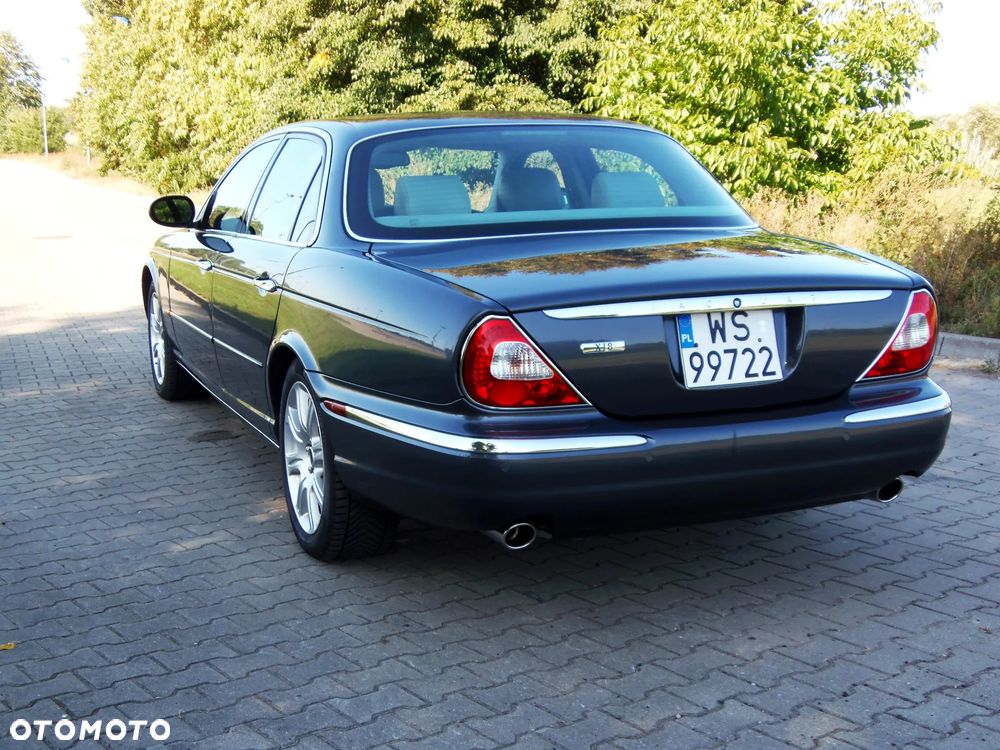 Jaguar XJ XJ8 4.2 Executive - 11