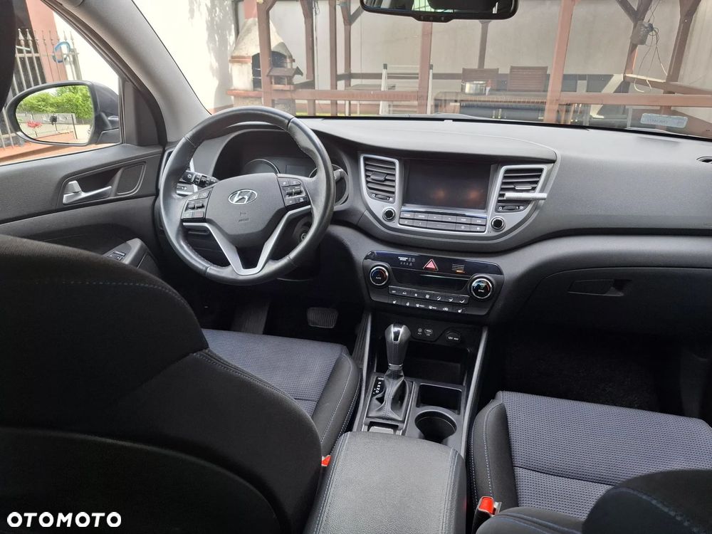 Hyundai Tucson 2.0 CRDI 4WD Automatik Style - 16