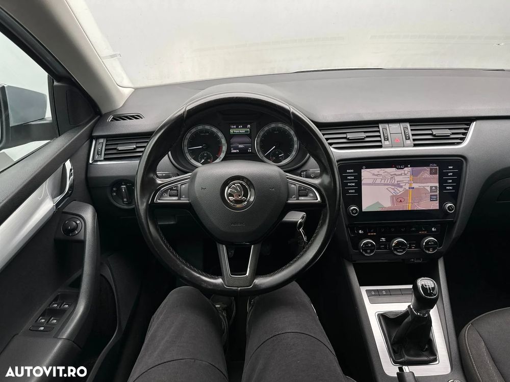 Skoda Octavia - 4