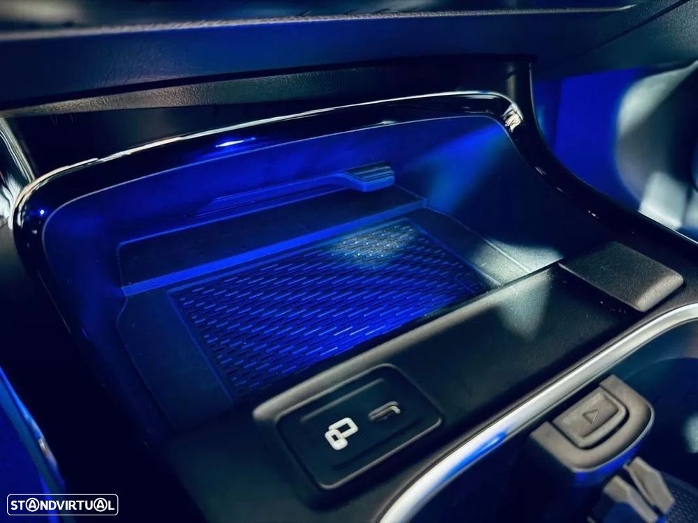 Mercedes-Benz A 250 e AMG Line - 24