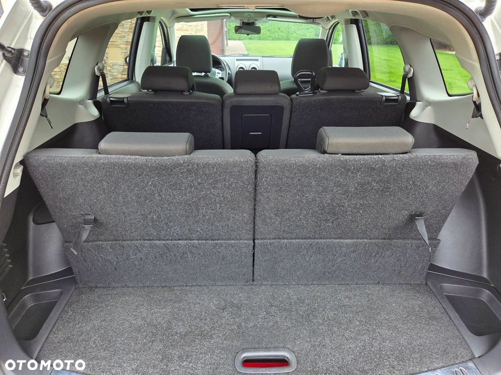 Nissan Qashqai+2 2.0 tekna - 6